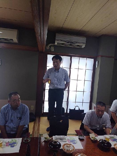 乾杯：船津専務